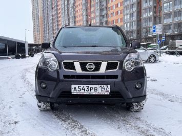 Помощь в продаже автомобиля Nissan X-Trail 2013 вид прямо спереди