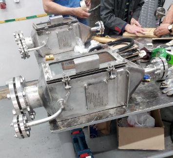 Шкаф отбора проб