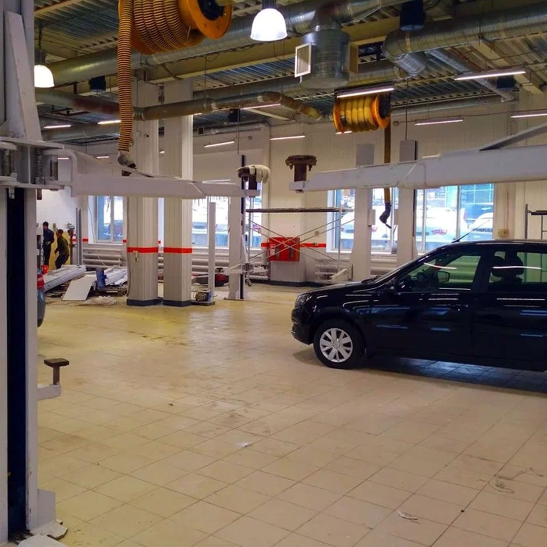 Автосалоны и автосервисы