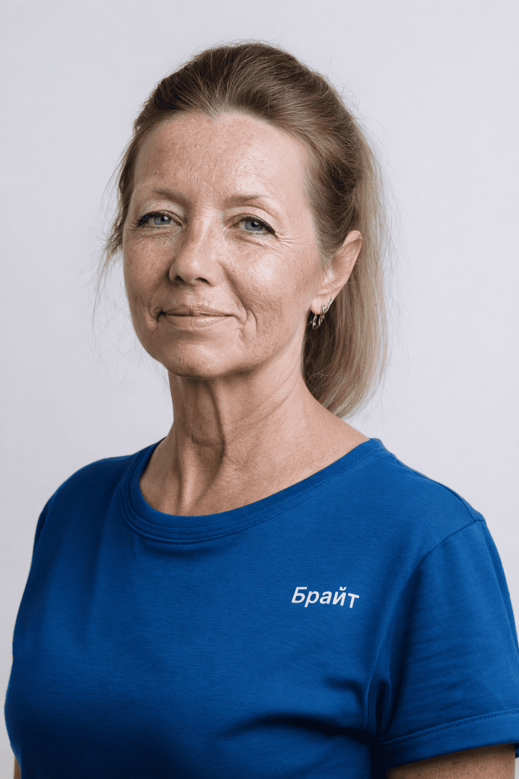 Катканова Лариса Николаевна — учитель и педагог твореческого направления Изостудия в образовательном центре Брайт города Вологда