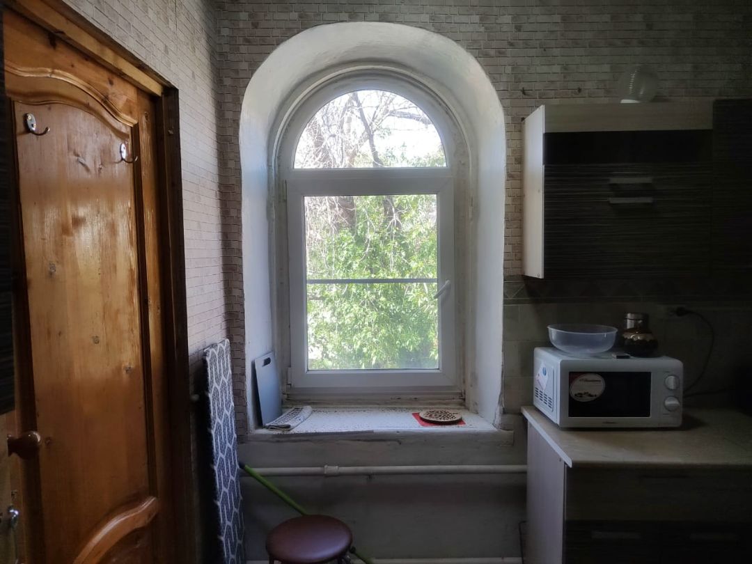 Посуточно арендуемая квартира на Красных Зорях 142 в Ростове-на-Дону