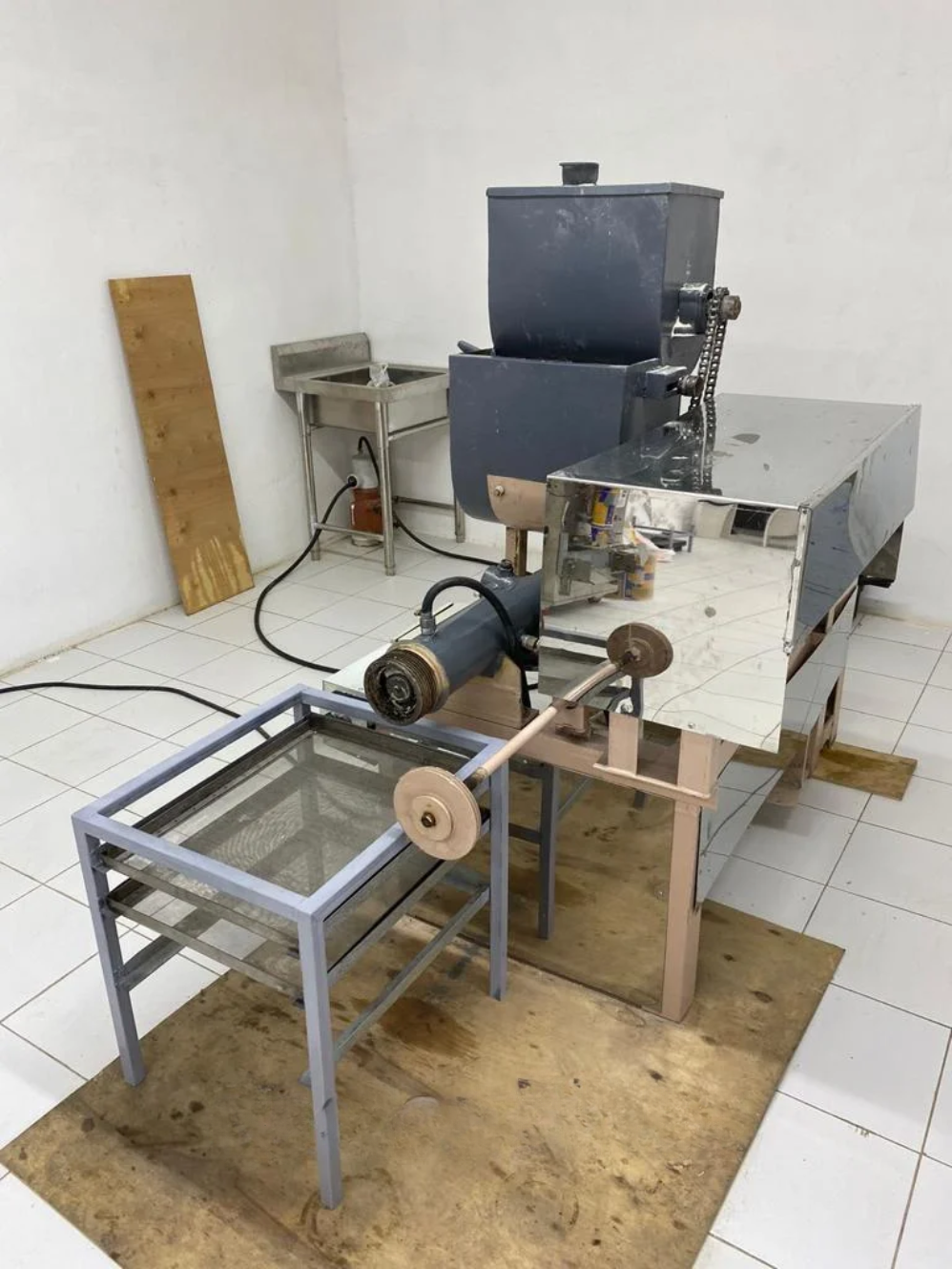 Производственное оборудование для изготовления макарон и макаронных изделий