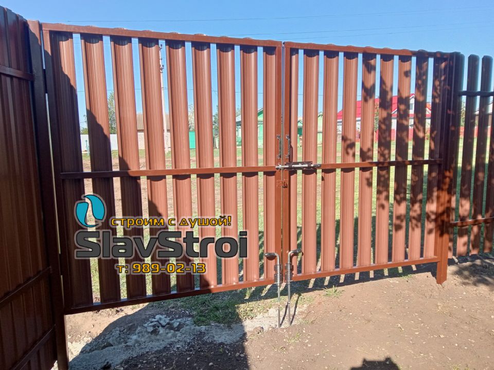 Заборы, ворота, калитки - ограждения из профнастила с установкой под ключ в Самаре и Самарской области - тел. 989-02-13