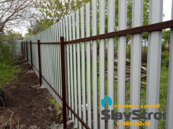 Заборы, ворота, калитки - ограждения из штакетника с установкой под ключ в Самаре и Самарской области - тел. 989-02-13