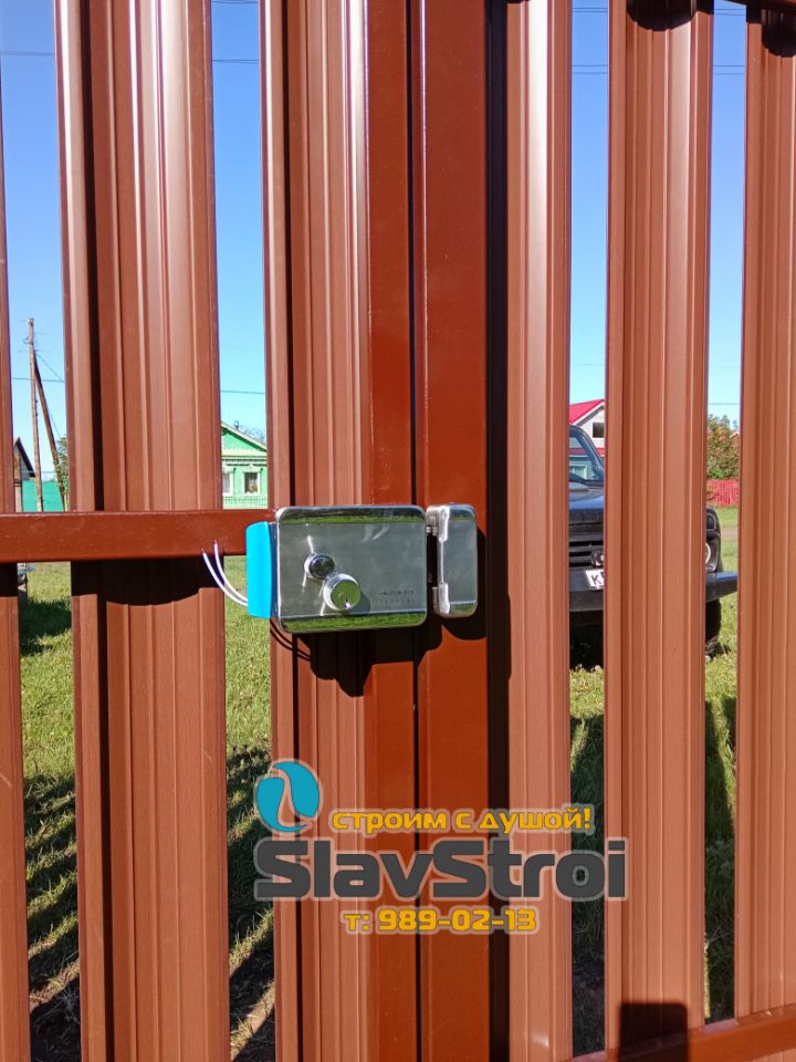 Заборы, ворота, калитки - ограждения из профнастила с установкой под ключ в Самаре и Самарской области - тел. 989-02-13