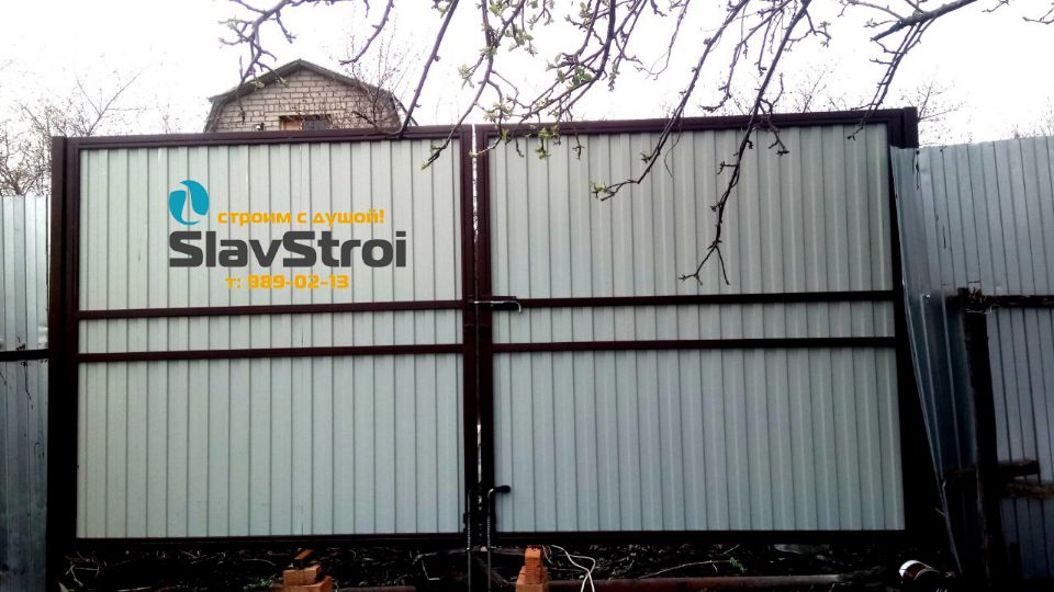 Заборы, ворота, калитки - ограждения из профнастила с установкой под ключ в Самаре и Самарской области - тел. 989-02-13