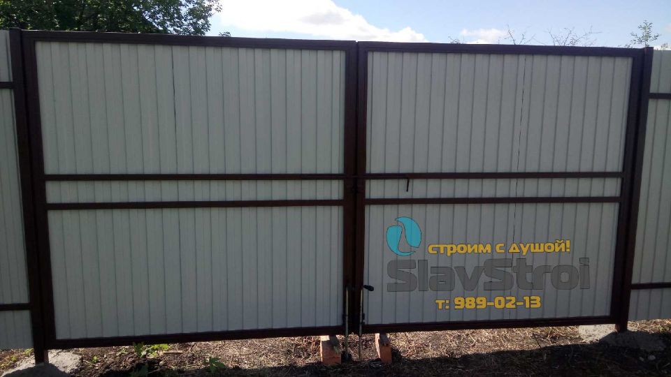 Заборы, ворота, калитки - ограждения из профнастила с установкой под ключ в Самаре и Самарской области - тел. 989-02-13