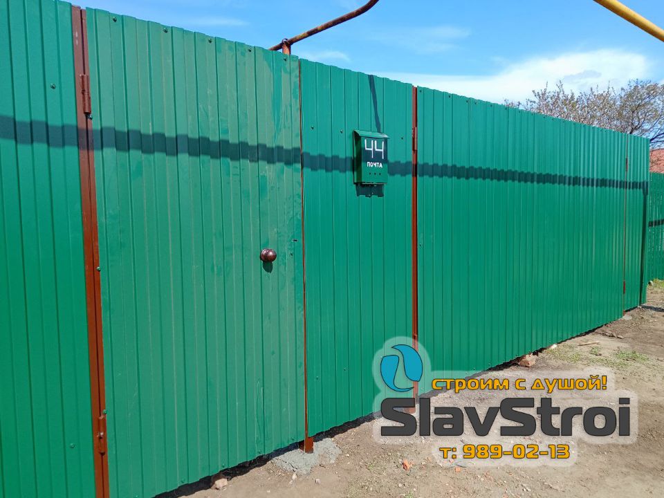 Заборы, ворота, калитки - ограждения из профнастила с установкой под ключ в Самаре и Самарской области - тел. 989-02-13