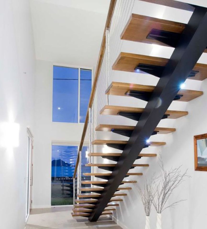 Изготовление и монтаж лестниц на металлокаркасе под ключ в Самаре и Самарской области - тел. 989-02-13