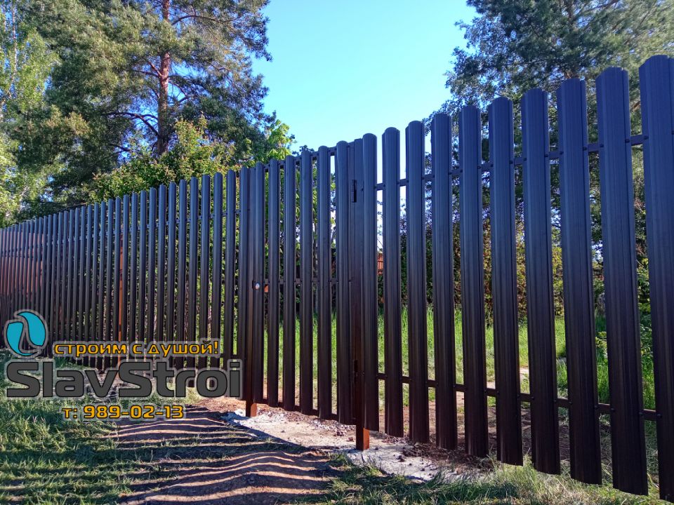 Заборы, ворота, калитки - ограждения из штакетника с установкой под ключ в Самаре и Самарской области - тел. 989-02-13