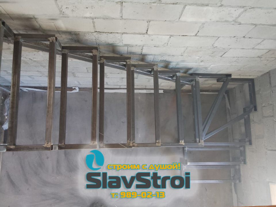 Изготовление и монтаж лестниц на металлокаркасе под ключ в Самаре и Самарской области - тел. 989-02-13