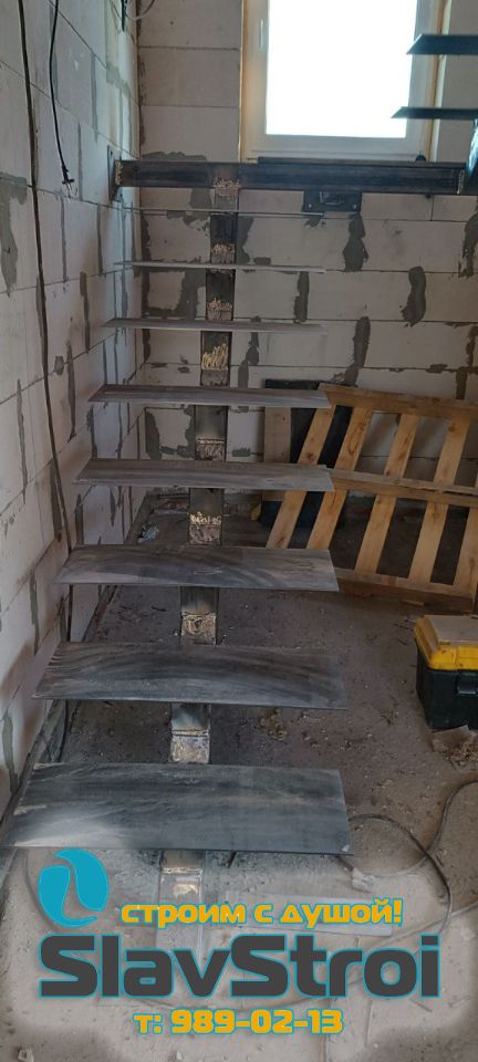 Изготовление и монтаж лестниц на металлокаркасе под ключ в Самаре и Самарской области - тел. 989-02-13