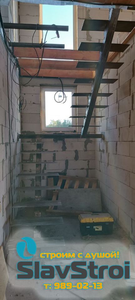 Изготовление и монтаж лестниц на металлокаркасе под ключ в Самаре и Самарской области - тел. 989-02-13