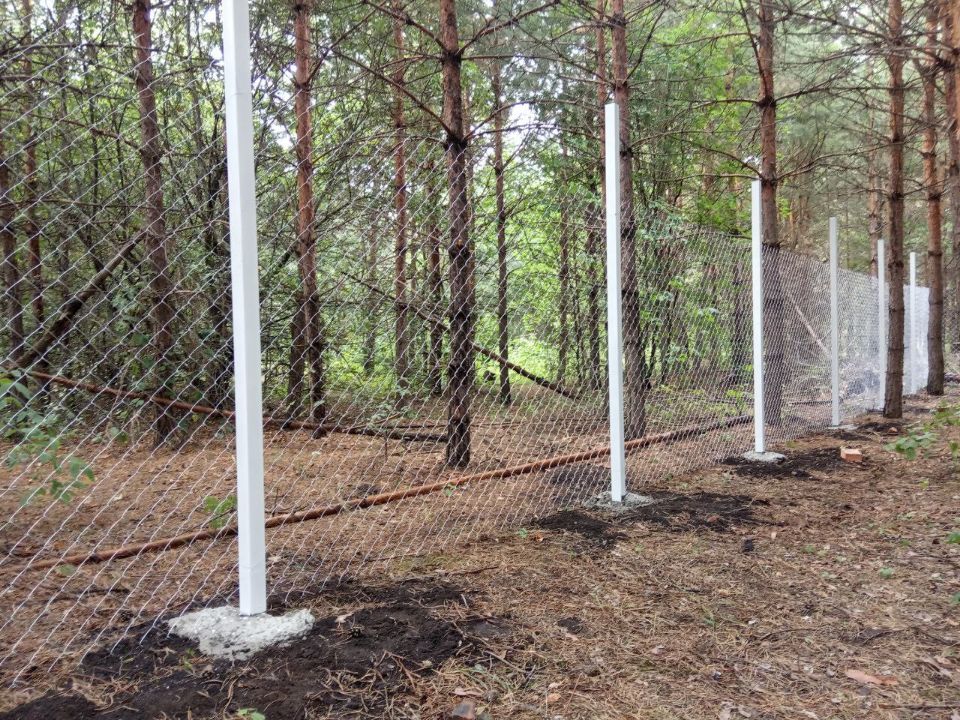 Заборы, ворота, калитки - ограждения из сетки Рабица с установкой под ключ в Самаре и Самарской области - тел. 989-02-13