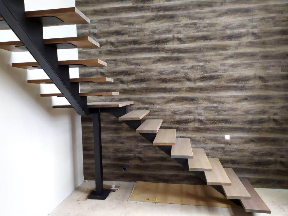 Изготовление и монтаж лестниц на металлокаркасе под ключ в Самаре и Самарской области - тел. 989-02-13