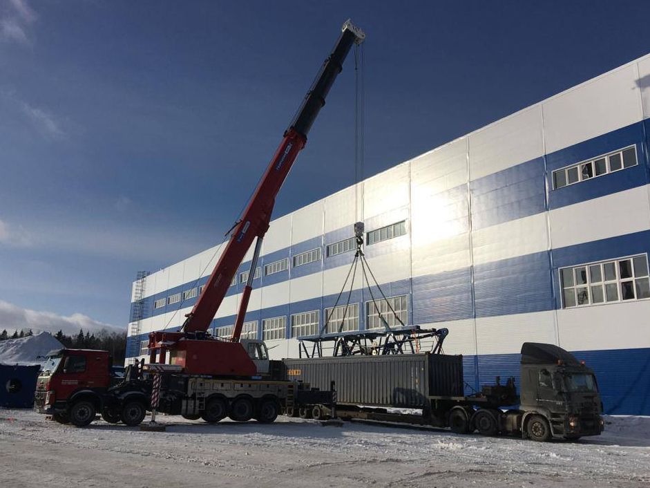 Фура с грузом