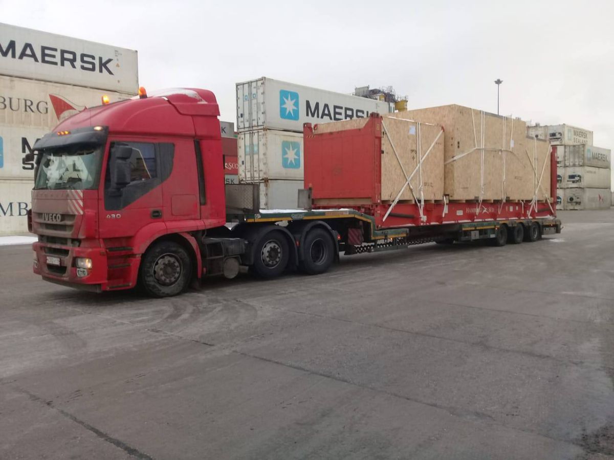 Фура с грузом