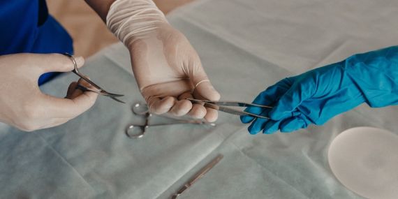 Удаление доброкачественных новообразований, липом, невуса, ксантелазм верхнего и нижнего века