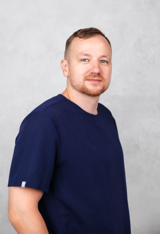 Челюстно-лицевой хирург, пластический хирург