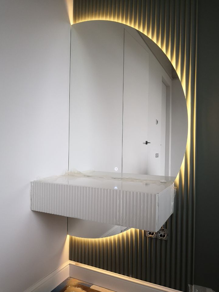 зеркало с подсветкой