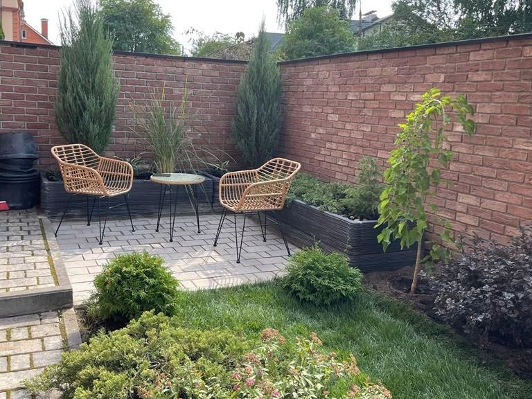 Крупноформатный наборный вазон по размерам заказчика. ОСНОВАНИЕ. 3д печать бетоном. Графит