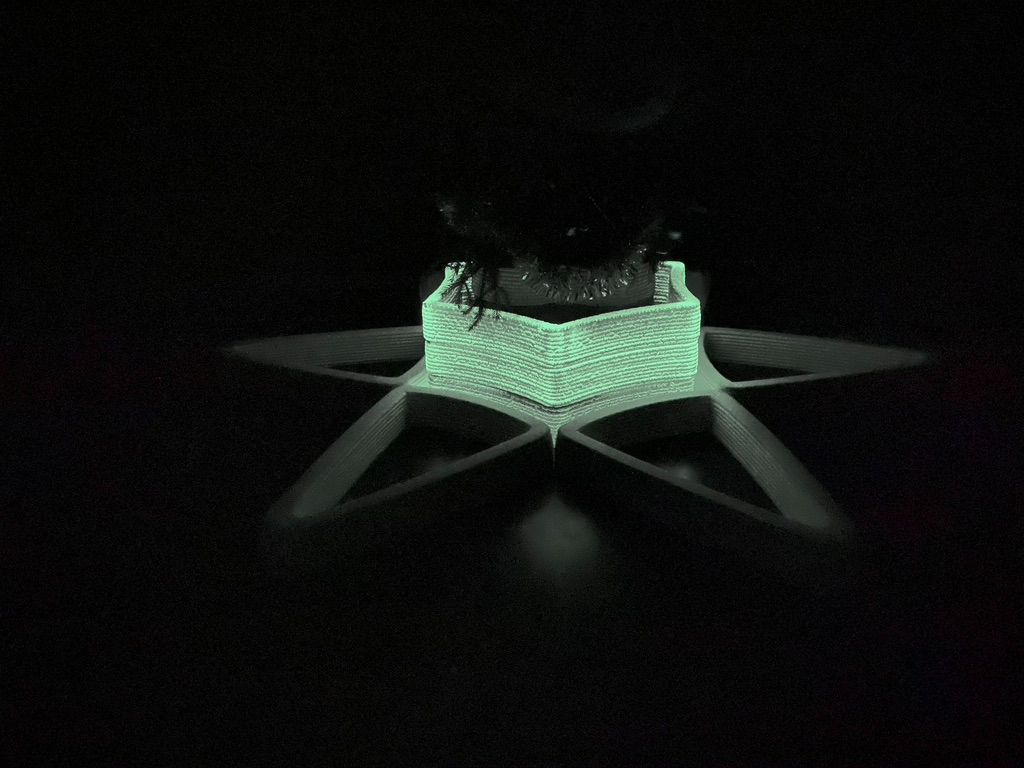 3д печать бетоном, белый архитектурный бетон, светящийся бетон, строительная 3д печать, ландшафтный дизайн, МАФ, вазон, кашпо. ОСНОВАНИЕ