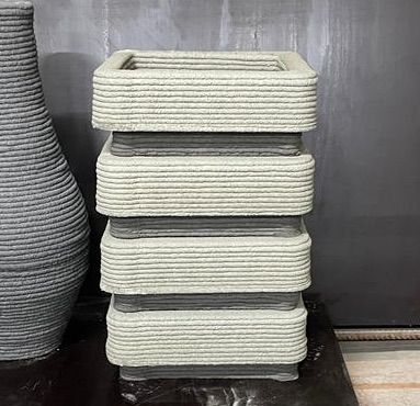 Наборный вазон. 3д печать бетоном. Серый. Графит. Цветная 3д печать бетоном. ОСНОВАНИЕ