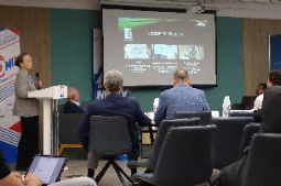 Доклад делает эксперт по строительной печати Екатерина Паршкова