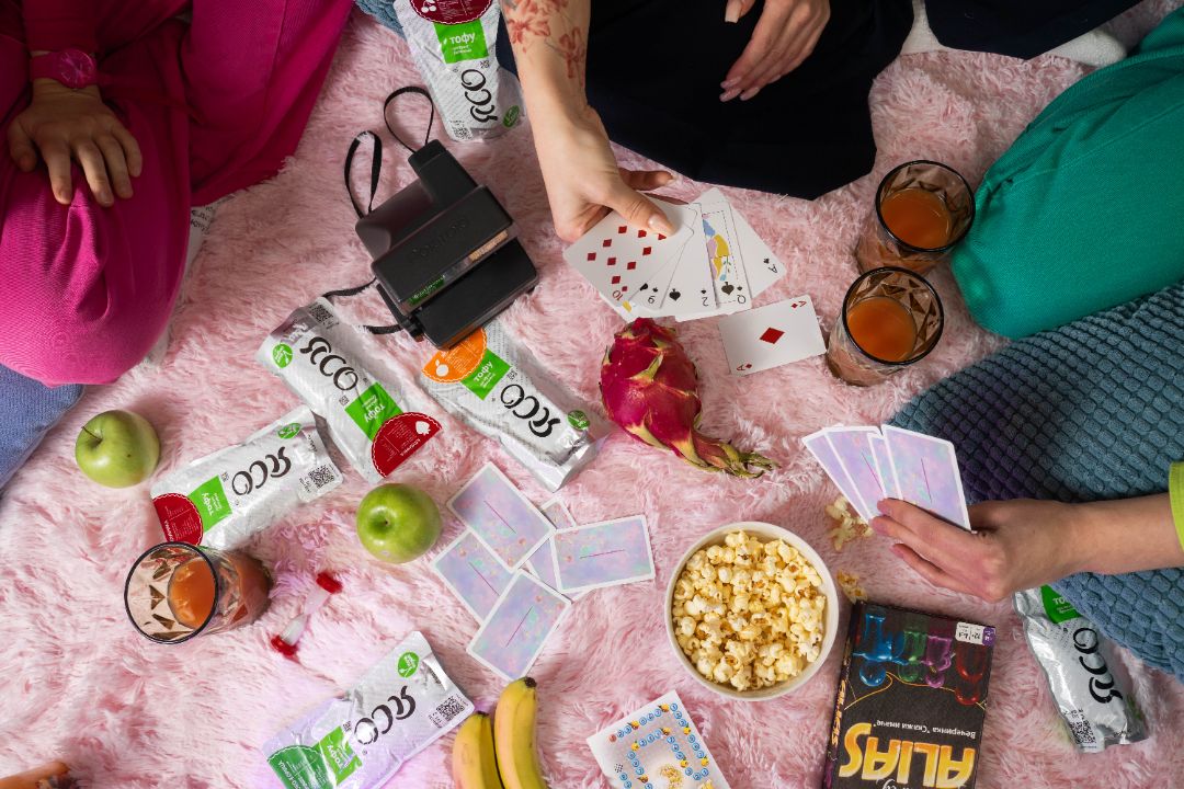 вечеринка девушки веган тофу карты ясо ночевка с подругами