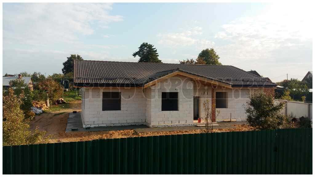 Строительство одноэтажного жилого дома из газобетона в Москве