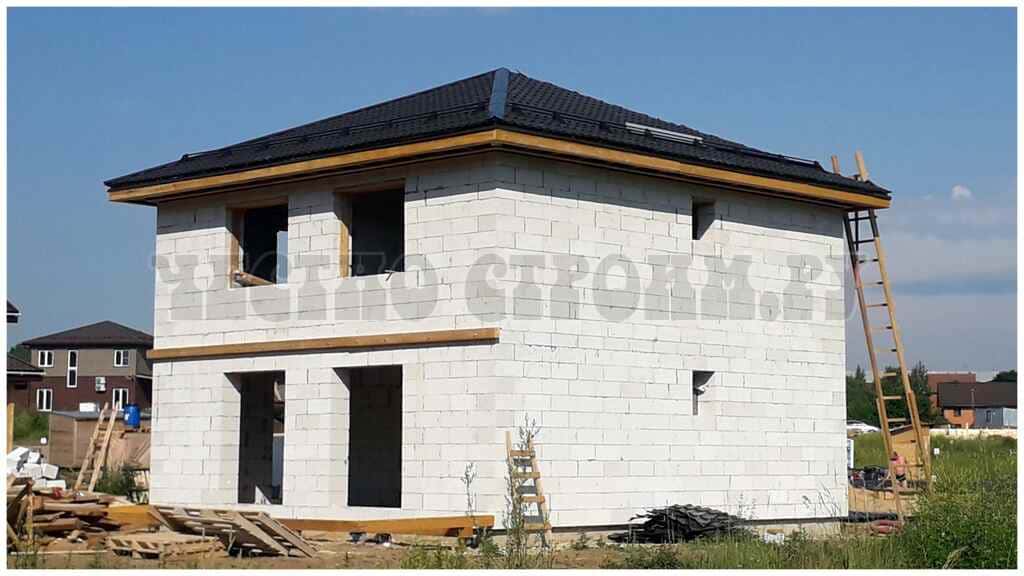 Фото построенного нашей бригадой строителей дома из газоблока в Красногорске
