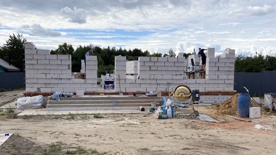 Возведение коробки из газобетона