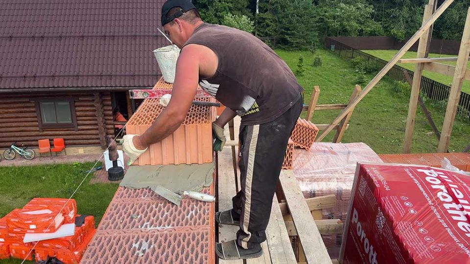 Кладка керамического блока
