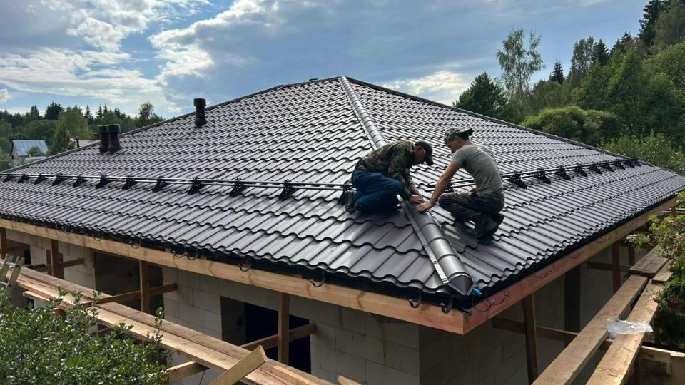 Кровля из металлочерепицы