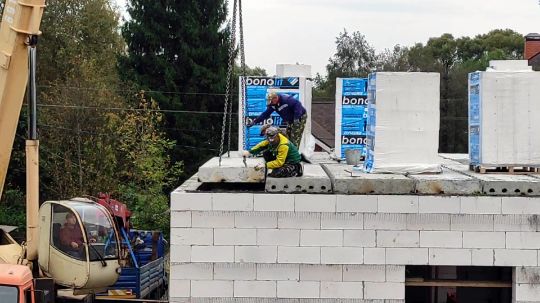 Укладка плит перекрытия