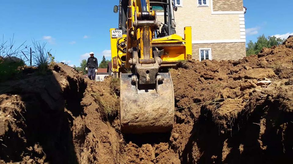 Экскаватор