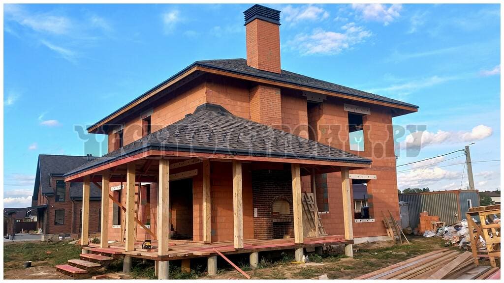 Строительство дома из керамического блока.