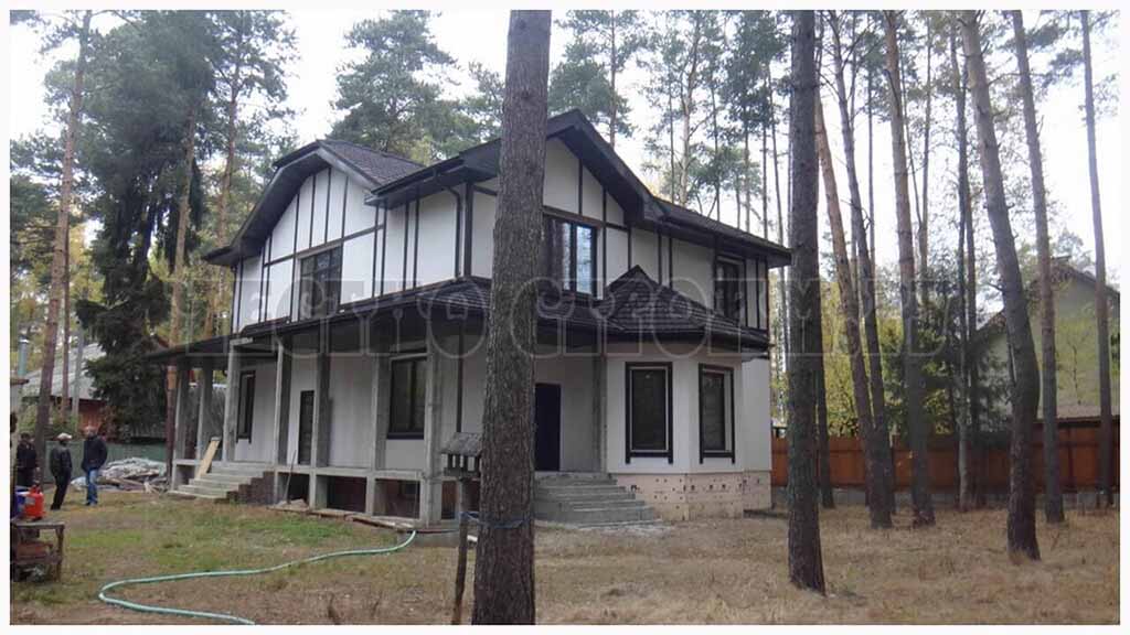 Фото построенного нашей бригадой строителей дома из газоблока.