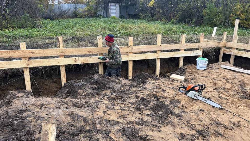 Выставляем опалубку