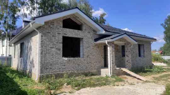 Дом из газобетона с облицовкой