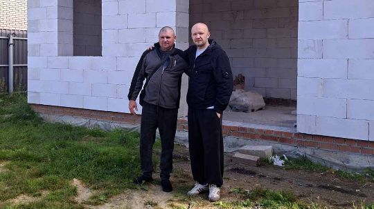 Фото с заказчиком одноэтажного дома из газоблока в Раменском