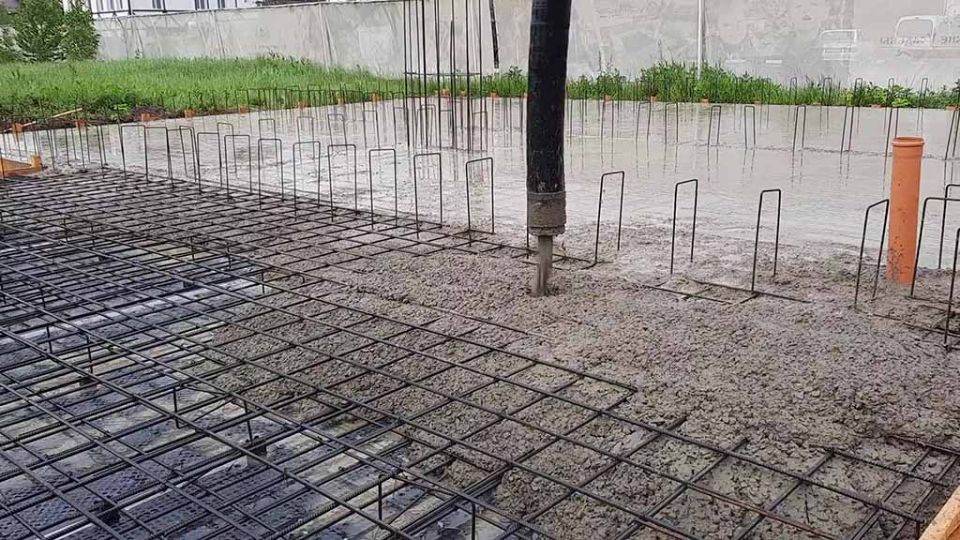 Заливаем фундамент монолитная плита