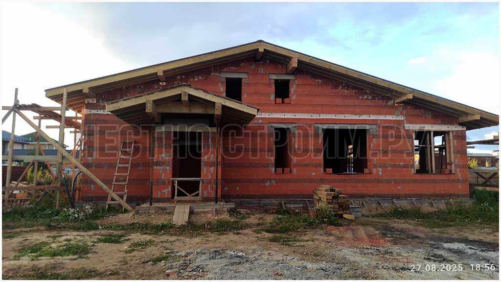 Одноэтажный дом из теплой керамики в Пушкино