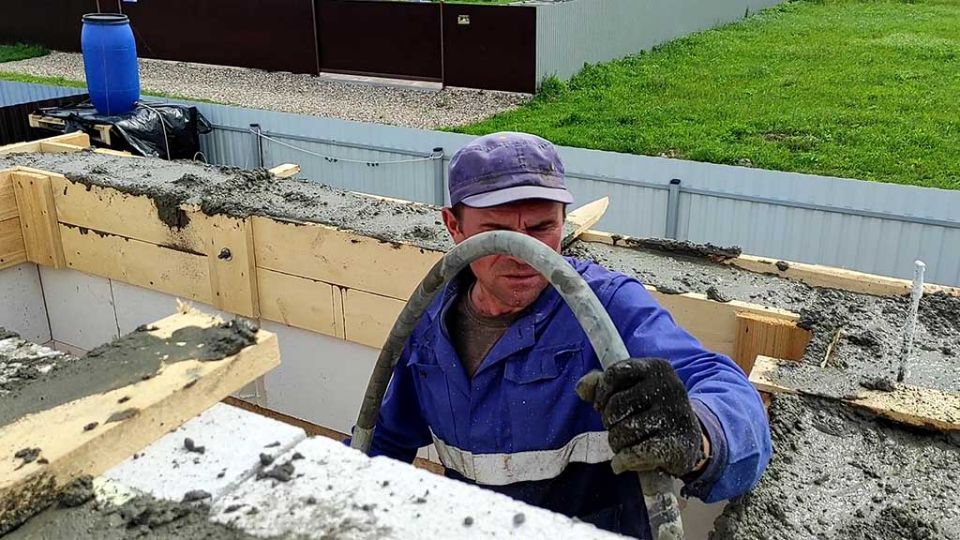 Заливаем армопояс