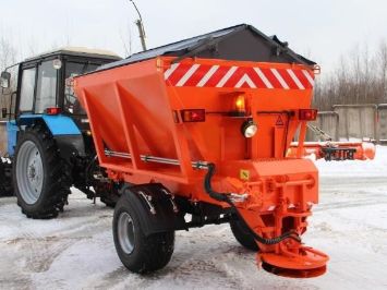 Пескоразбрасыватель прицепной