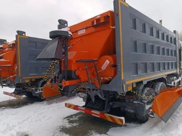 Пескоразбрасыватель в кузов самосвала