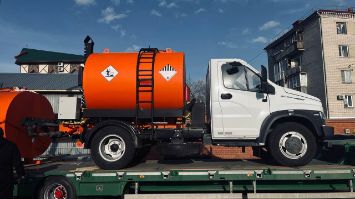 Автогудронатор на шасси