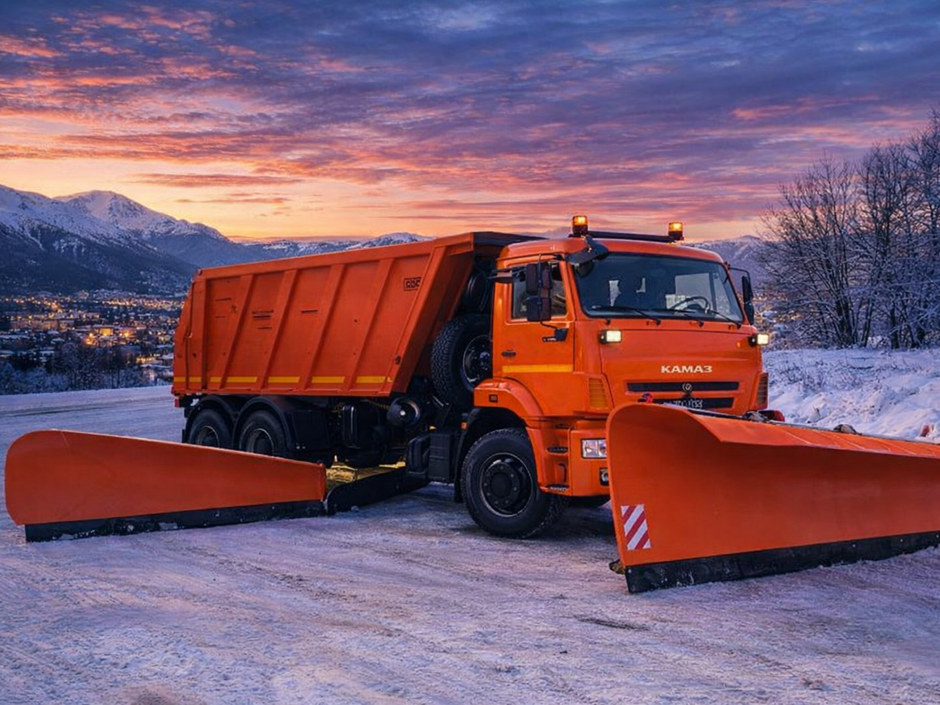 Комбинированная дорожная машина