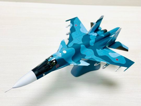 модель самолета су-34 1:48