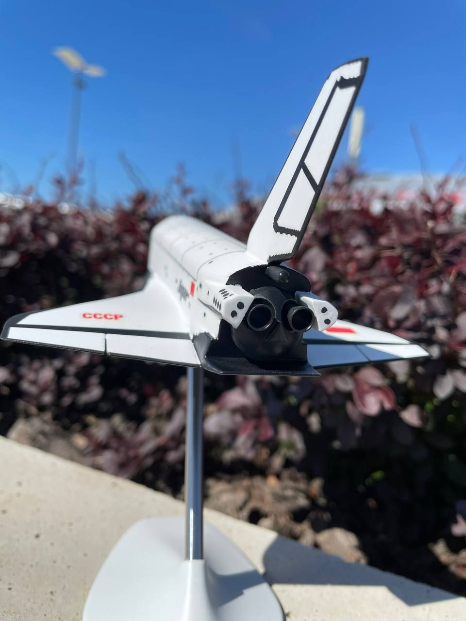 Модель космического корабля "Буран" с шасси 1:200